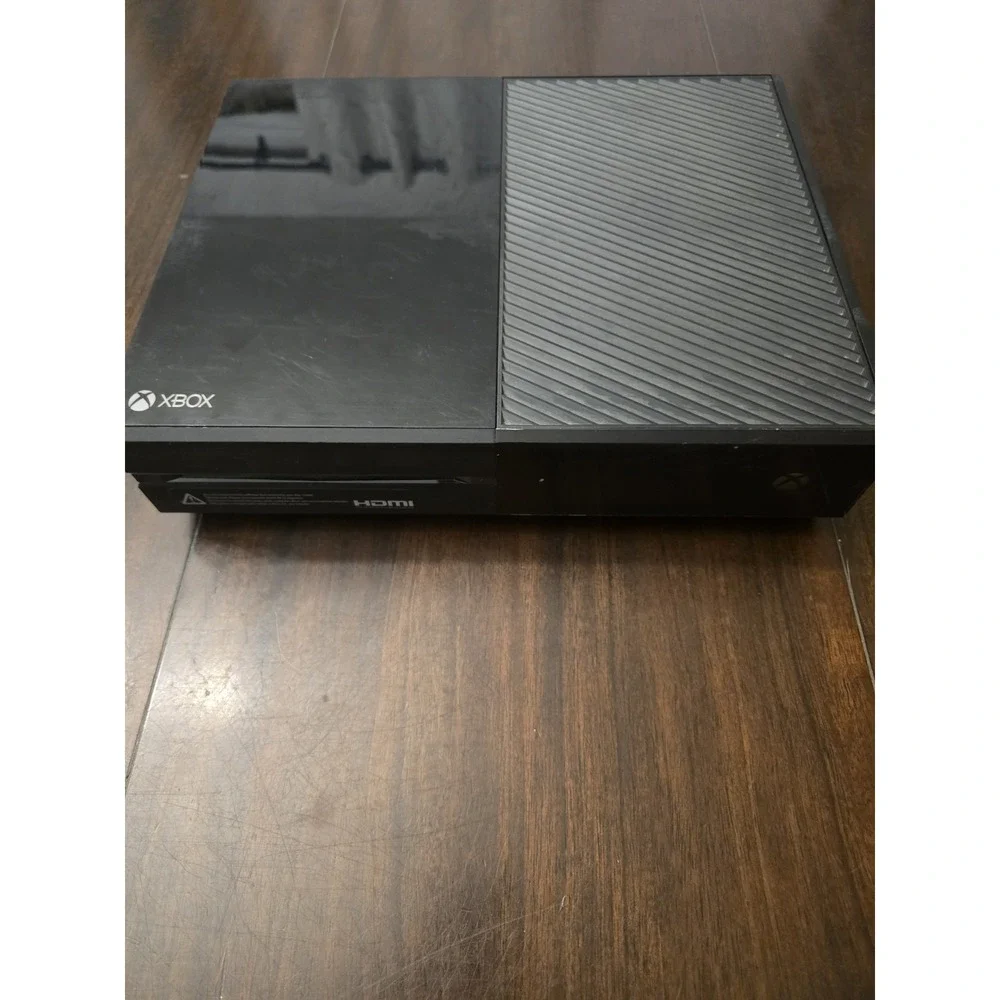 Microsoft Xbox One 1540 500GB Gaming Console With Controller & Cords Bundle